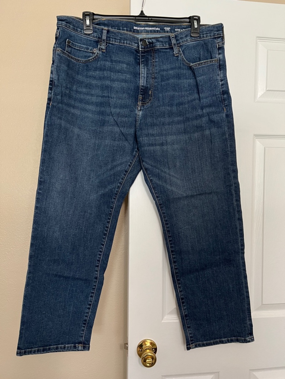 Amazon Essentials Men's Indigo Blue Straight Jeans
Item M3